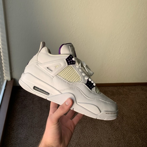 Air Jordan 4, all white/metallic purple, 9/10, size 9.5 main image 6